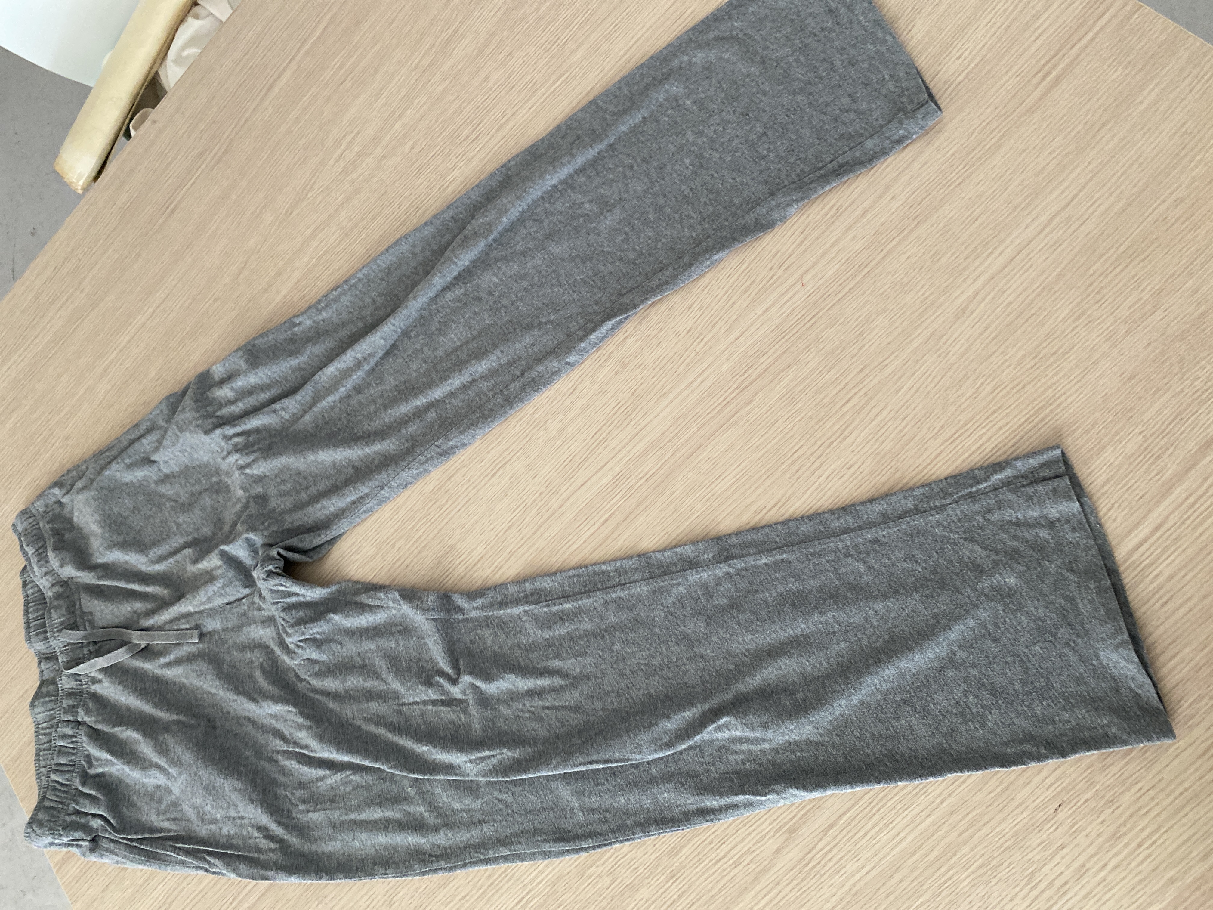 Pantalon gris élastique taille M - Bon état